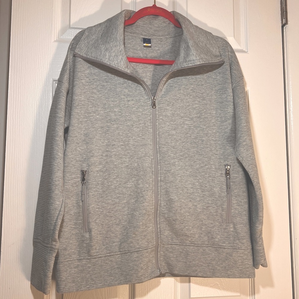 Women’s Small Old Navy Zip Up-Grey